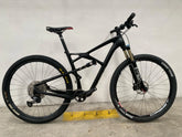 BICICLETA DE FIBRA DE CARBONO